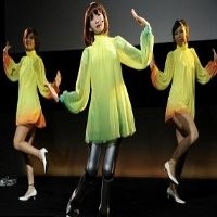 Robot Cantik Bisa Menari Lincah