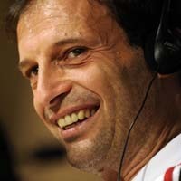 Allegri: Ini Bukan Soal Saya dan Mourinho