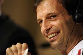 Allegri: Ini Bukan Soal Saya dan Mourinho