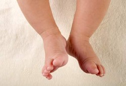 Kaki X,O, Datar dan Jinjit pada Anak