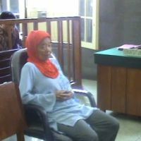 Curi 5 Permen Coklat, Nenek Waliyah Dituntut 4 Bulan Penjara