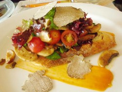 Festival Alba Madonna Hadir di Rosso