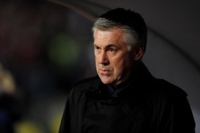 Ancelotti Enggan Tanggapi Rumor Rooney