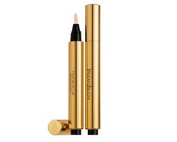 Wajah Tampil Cemerlang Berkat Highlighter dari YSL