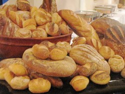 Yuk, Kenali Kehalalan Bahan Aditif Makanan (2)