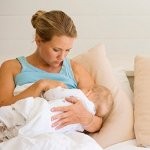 Bayi Hanya Mencium Bau ASI Ibunya