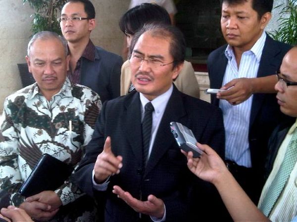 Akun Facebook Dibajak, Jimly Lapor Polisi  