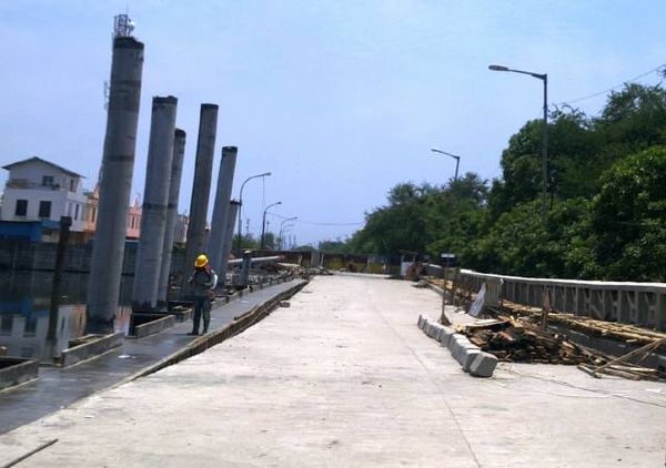 Jl RE Martadinata Belum Bisa Dilewati 