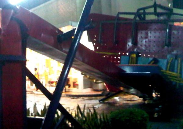 Plang Cinere Mal Roboh