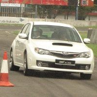 Sensasi Melintir Subaru Impreza WRX STI