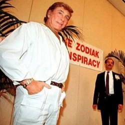 Pendiri Majalah Porno Penthouse Meninggal Dunia 