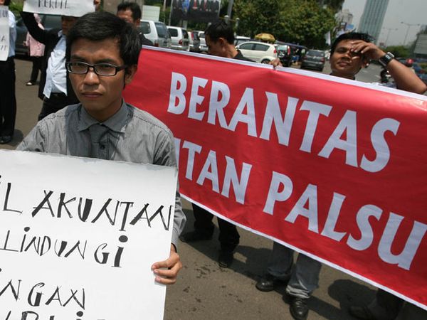 Demo Kaum Berdasi 