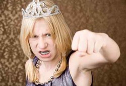 Remaja Drama Queen yang Bikin Senewen Orangtua