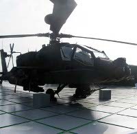 Helikopter Apache Berondong Musuh yang Sudah Menyerah 