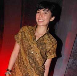 Ussy Berencana Buka Usaha Warung Pinggir Jalan