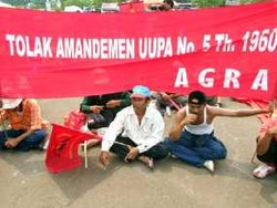 Petani Itu Cuma Butuh Lahan, Bukan yang Lain