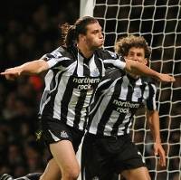 Newcastle Beranjak, West Ham Terbenam