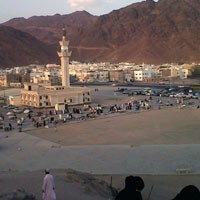 Mengunjungi Si Penyendiri, Saksi Jasad Hamzah Yang Abadi