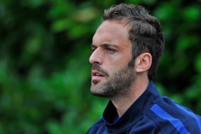 Fabianski Mantap, Almunia Bagaimana?