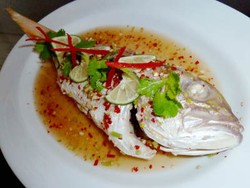 Sajian Indo-Thai Autentik di Bali