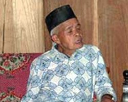 Mbah Maridjan Selamat, Tapi Dalam Kondisi Lemas