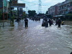   Banjir Sepinggang, Ratusan Rumah di Ciledug Terendam
