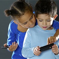 iPhone 4 Lebih Diimpikan Anak-anak Ketimbang Mainan 
