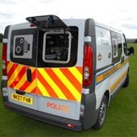 Muak dengan Tukang Ngebut, Seorang Pria Nekat Beli Mobil Polisi