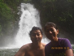 Gemuruh Air Terjun Haratai