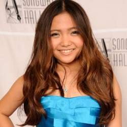Charice Pempengco si Mungil Bersuara Emas