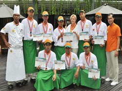 Tim Kulinari Harris Resort Kuta Raih 5 Mendali