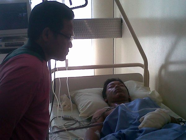 Menakertrans Jenguk Korban Merapi