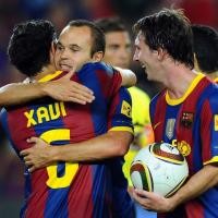 Messi Jagokan Iniesta dan Xavi