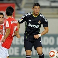 Kondisi Lapangan Sulitkan Madrid