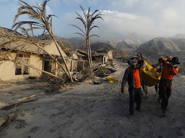 Tiga Dusun Rata dengan Tanah