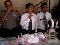 Polisi Gerebek Home Industry Ekstasi