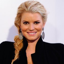 Merasa Terlalu Gemuk, Jessica Simpson Sering Berpikir Bunuh Diri