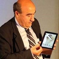 Tablet Acer Siap Bersaing Bulan Depan