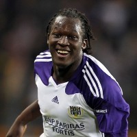 Chelsea dan Mourinho Bertarung Demi Drogba Baru