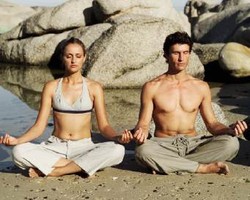 Latihan Yoga Meningkatkan Kehidupan Cinta