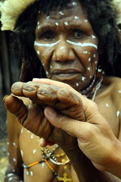 Kau Mati, Aku Potong Jari