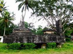 Mengenal Batu Kubur Sumba