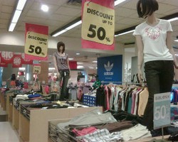 Metro Big Sale Tambah Diskon di Hari Terakhir