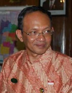 Walikota Yogya Herry Zudianto Suka Jadi Pelayan