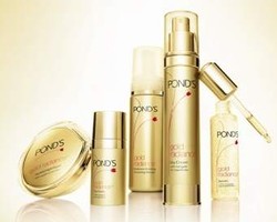 Kembalikan Keremajaan Kulit dengan Ponds