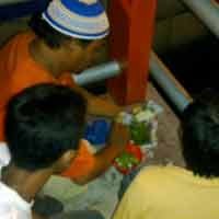 Penemuan Korban Tercebur Kali Mas Juga Berkat Bantuan Paranormal