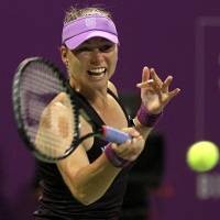 Atasi Clijsters, Zvonareva Juara Grup