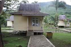 Penginapan Pantai Gedambaan