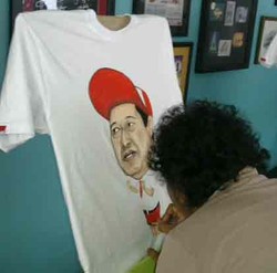 Komunitas di Surabaya Lelang Kaos Bergambar SBY