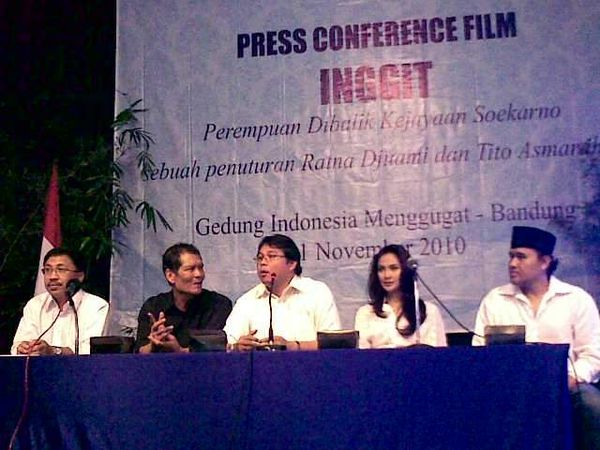 Press Confrence Film Inggit